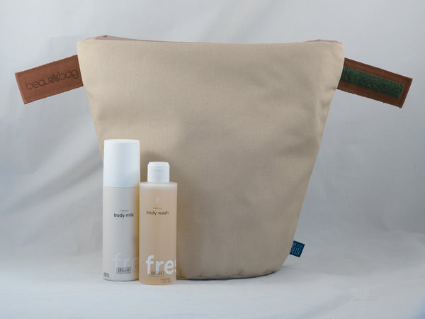 Beaubag „Sanddüne“ geschlossen mit Pflegeprodukten