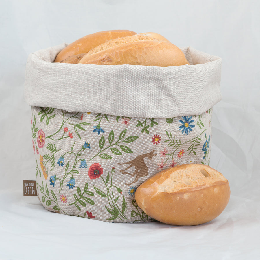 Bunbag umgekrempelt als Brotkorb mit Brötchen