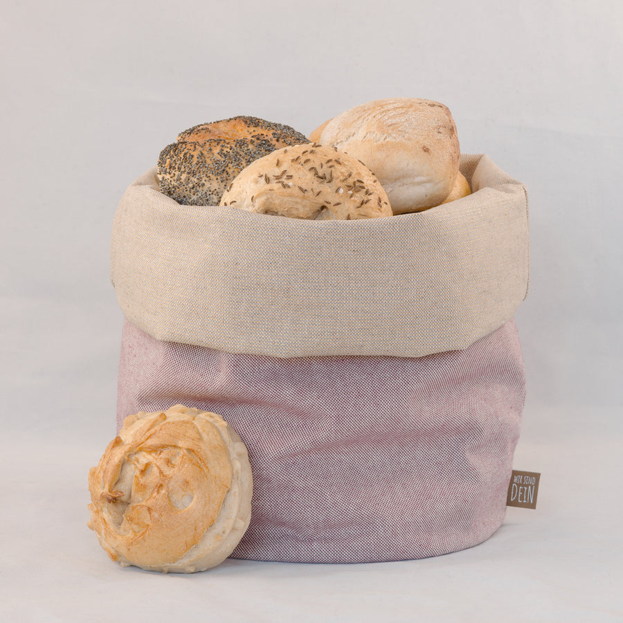 Bunbag umgekrempelt als Brotkorb mit Brötchen